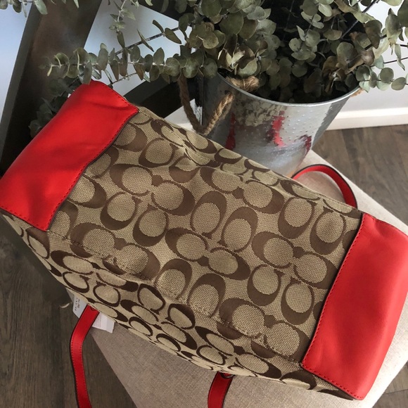 NWT Coach Shoulder Bag - Picture 6 of 8